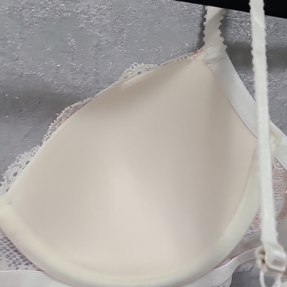 Jezebel Lace Bra 34B Floral cannoli‎ cream with sandpoint - Picture 9 of 14